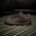 Nike SB Dunk Low 'Krampus', dark smoke grey / campfire orange / black