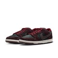 Nike SB Dunk Low 'Riot', mahogany / dark beetroot / team red / sail.