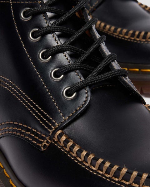 Dr Martens Lowell Chukka, black