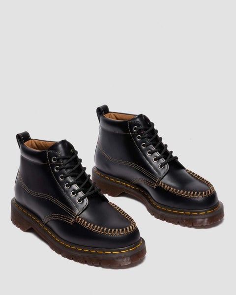 Dr Martens Lowell Chukka, black