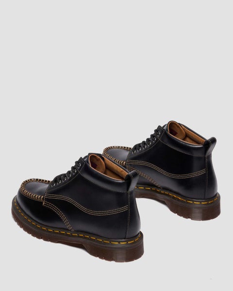 Dr Martens Lowell Chukka, black