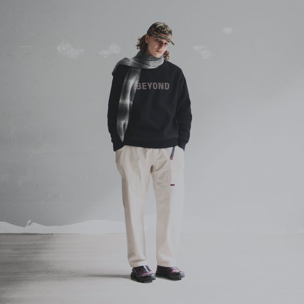 Beyond Brand Text Logo Premium Crew, black / cappuccino