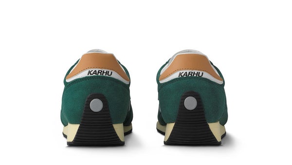 Karhu Mestari, posy green / white