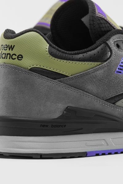 New Balance 770, grey / purple / black