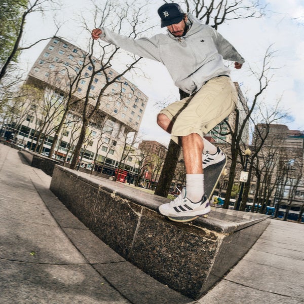 adidas Tekkira Cup, cloud white / core black / aurora plum