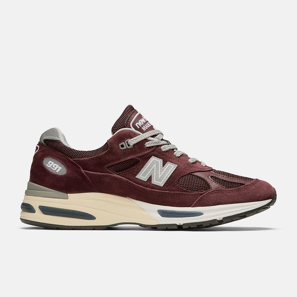 New Balance Made In UK 991 V2, catawba grape / silver / naval academy