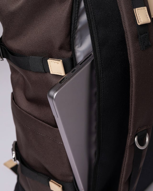 Sandqvist Bernt, brown