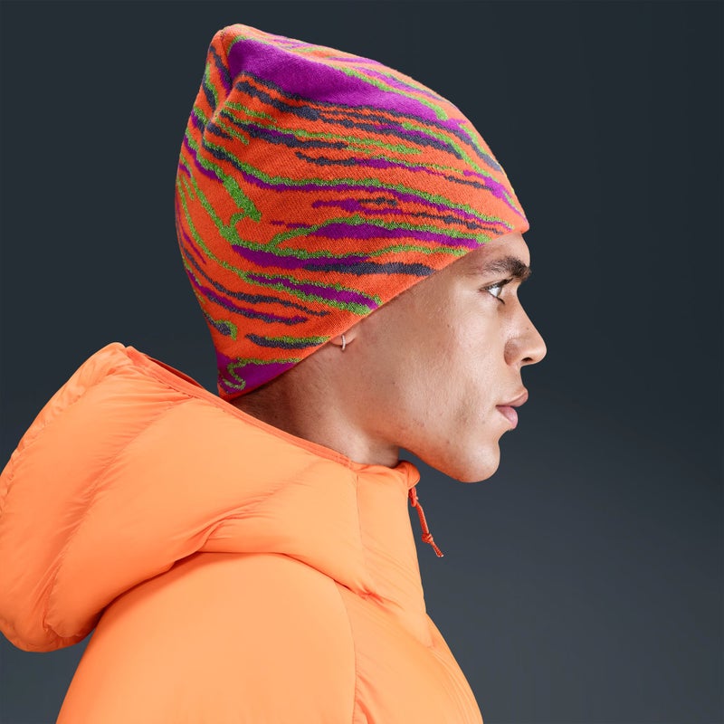 Nike ACG Big Bend Beanie, safety orange / vivid purple