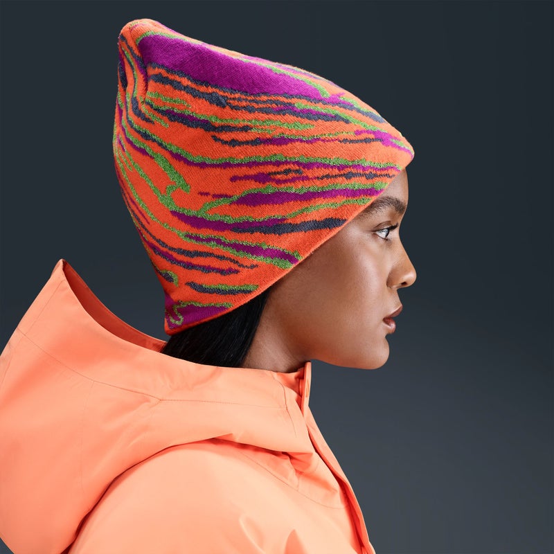 Nike ACG Big Bend Beanie, safety orange / vivid purple