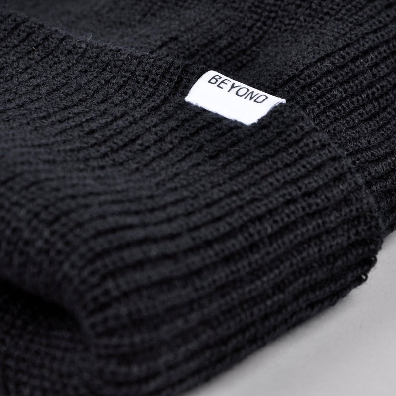 Beyond Simple beanie, black