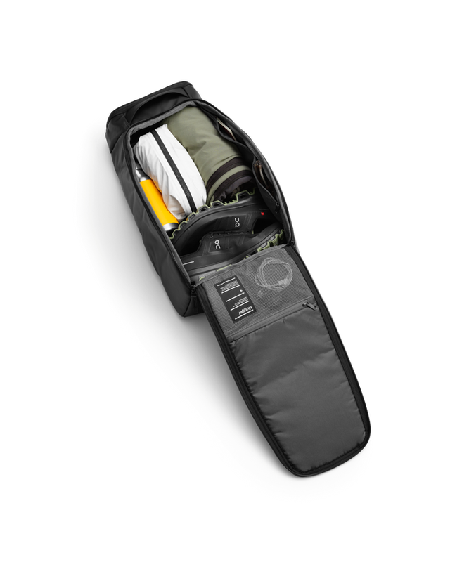 DB Hugger backpack 20L, moss green