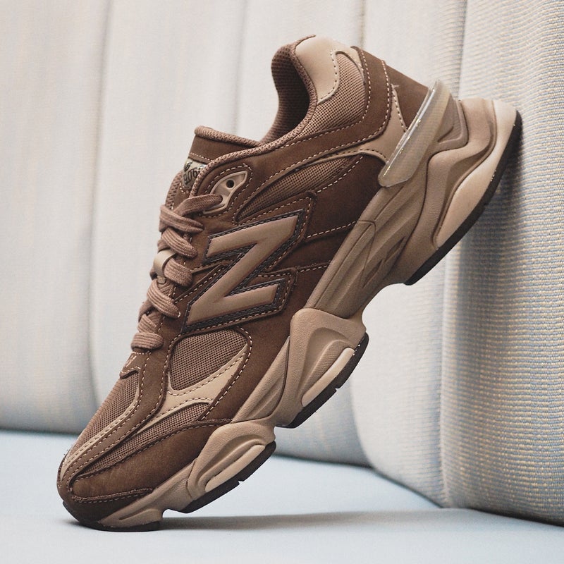 New Balance 9060, cortado / dockside