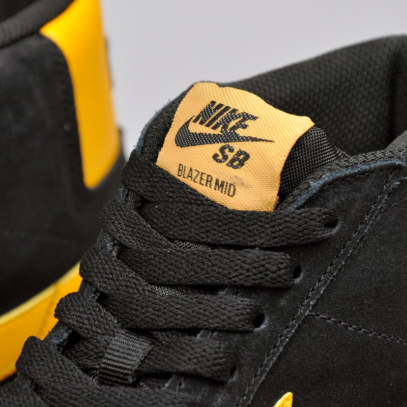 Nike SB Blazer Mid, black / university gold / white