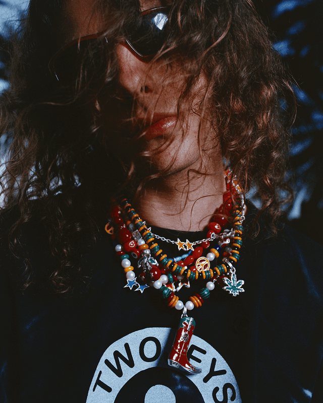 Two Jeys Summer Boot Necklace