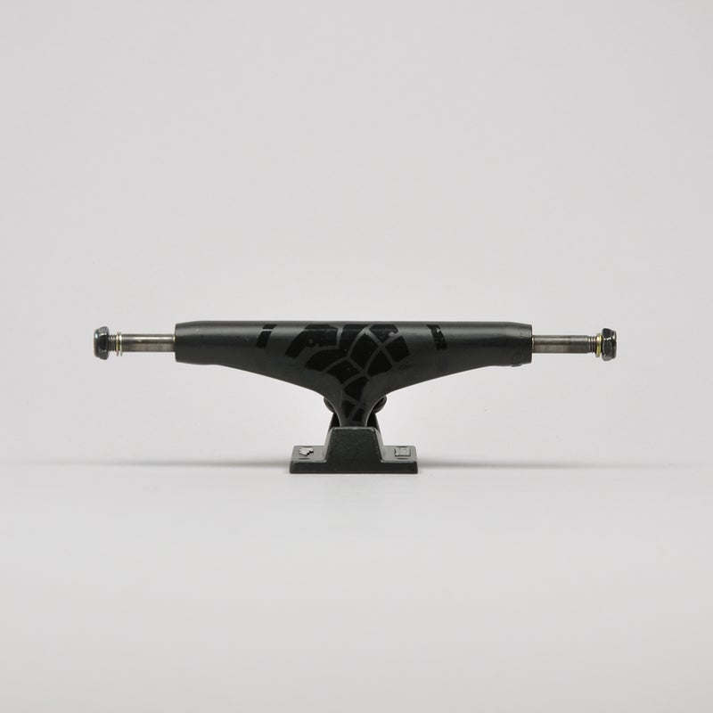 Thunder Sonora Black trucks