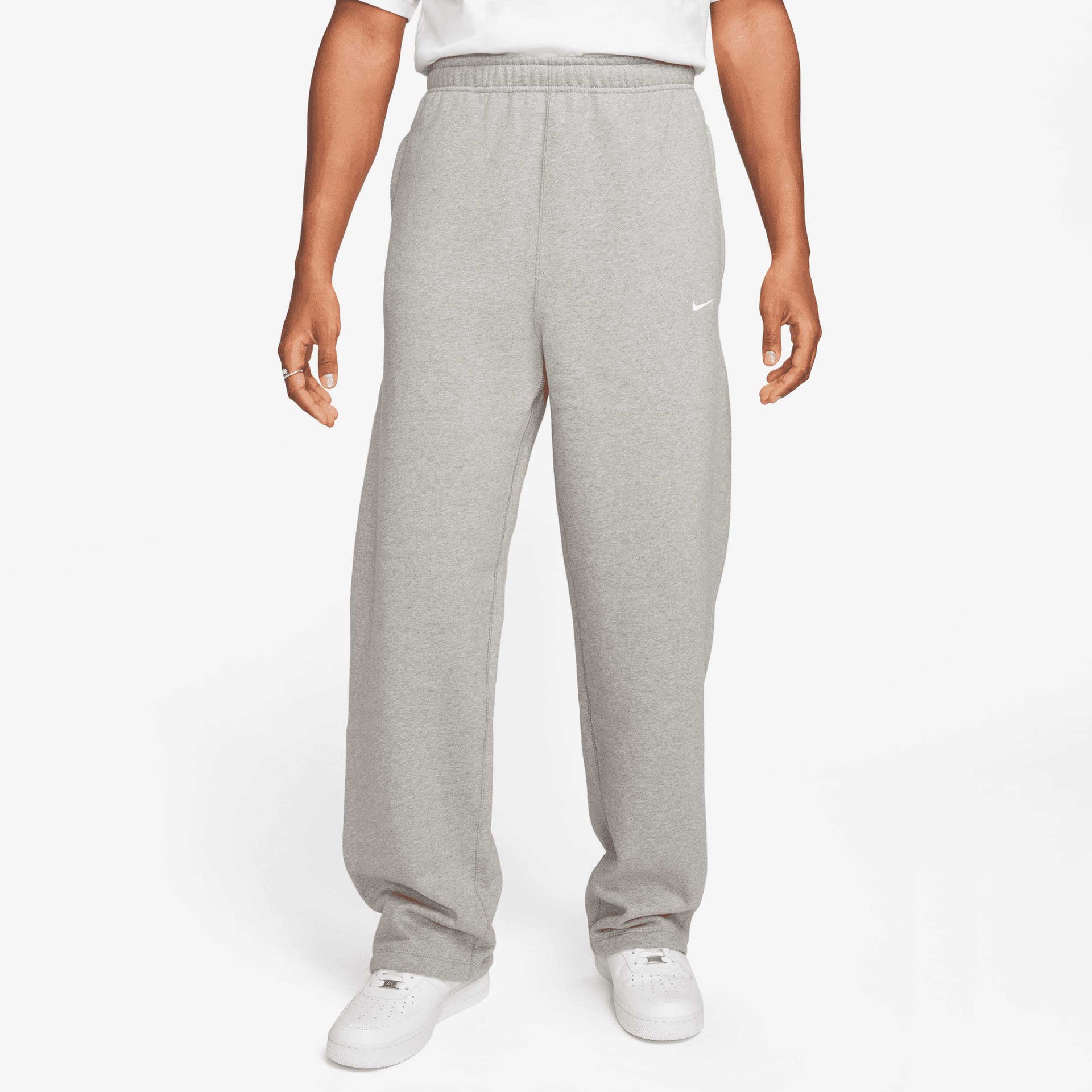 Nike Solo Swoosh Open Hem Fleece Pants, grey | Beyond